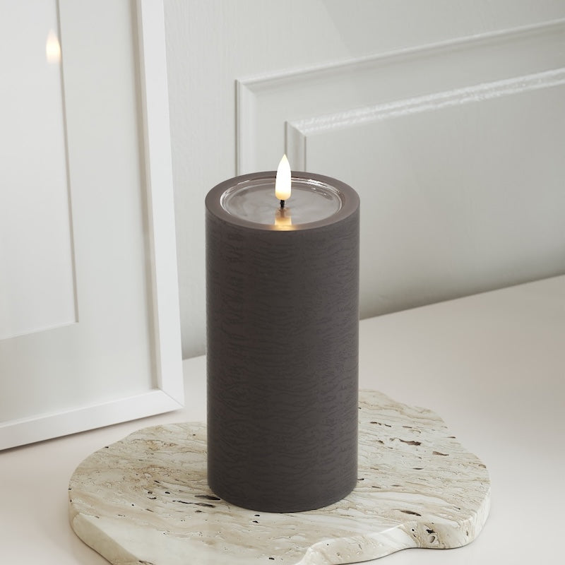 Unique Candles Unique LED blokové světlo D 7,5 x 15 cm Mokka